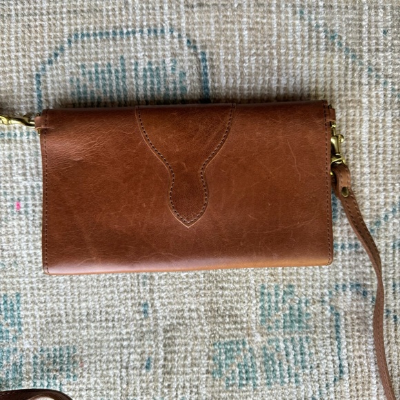 J.W. Hulme leather wallet crossbody purse - Picture 3 of 9